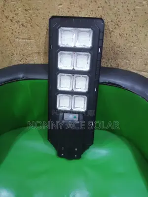 8 Eyes All in One Solar Street Light