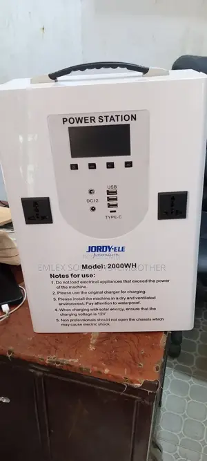 2000whatts Solar Generator