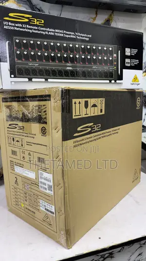 Photo - Behringer S32 Digital Stagebox