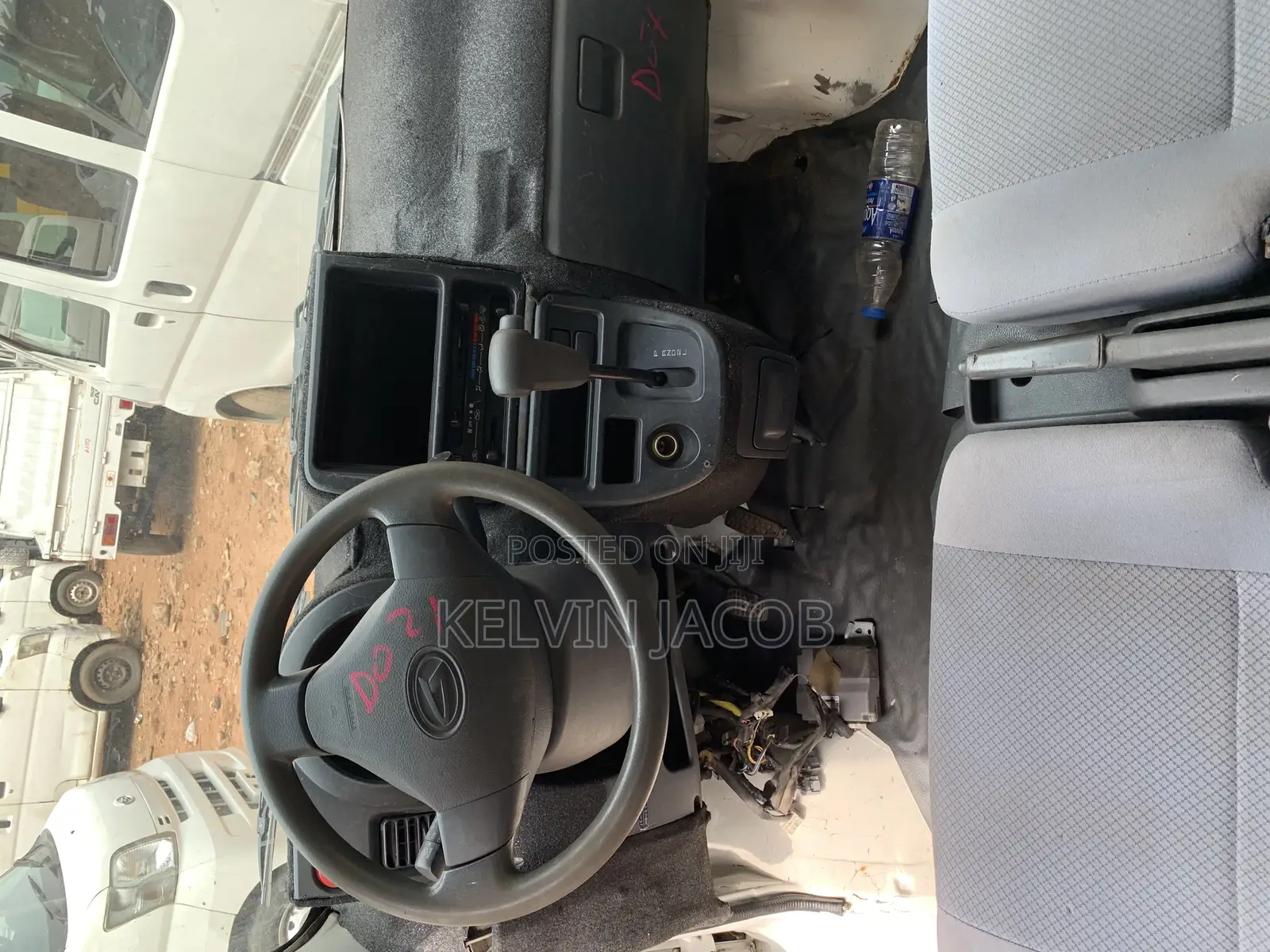 Daihatsu Hijet 2018 White