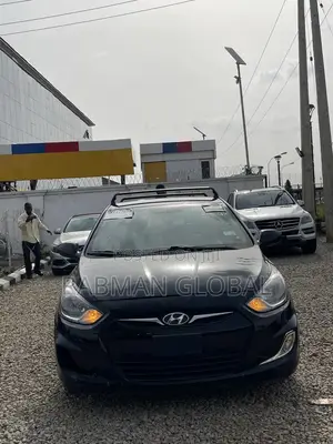 Hyundai Accent 2012 Black