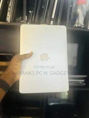 Laptop Apple MacBook Pro 2015 8GB Intel Core I5 SSD 256GB