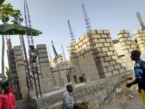 Building Contractor Engineer