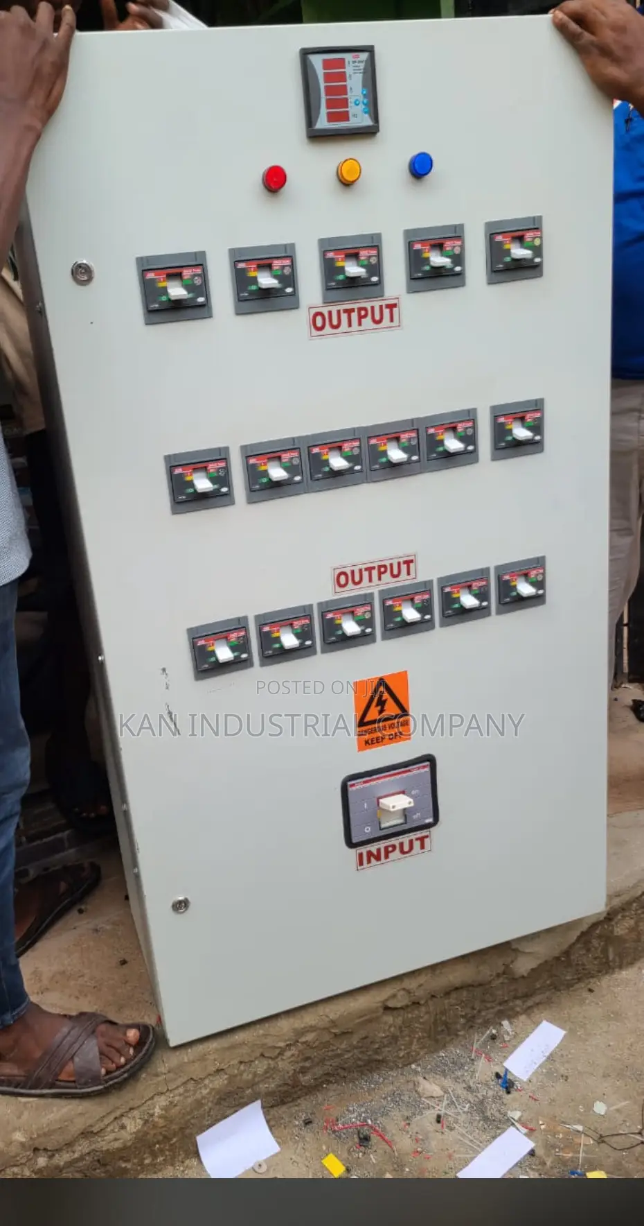 400amp With Outgoing Breaker