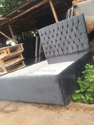 Padded 41⁄2 by 6 Bed Frame