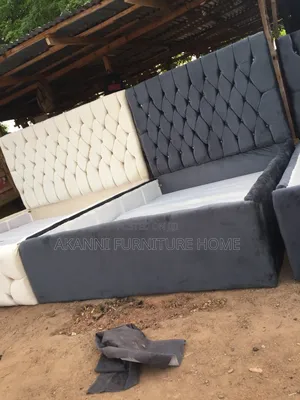Padded 41⁄2 by 6 Bed Frame