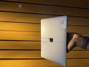 Laptop Apple MacBook 2019 8GB Intel Core I5 SSD 128GB