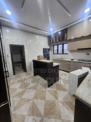 Photo - 4bdrm Duplex in Jahi Gilmore for rent