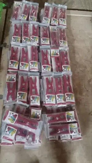 Photo - Ear Tags Applicator