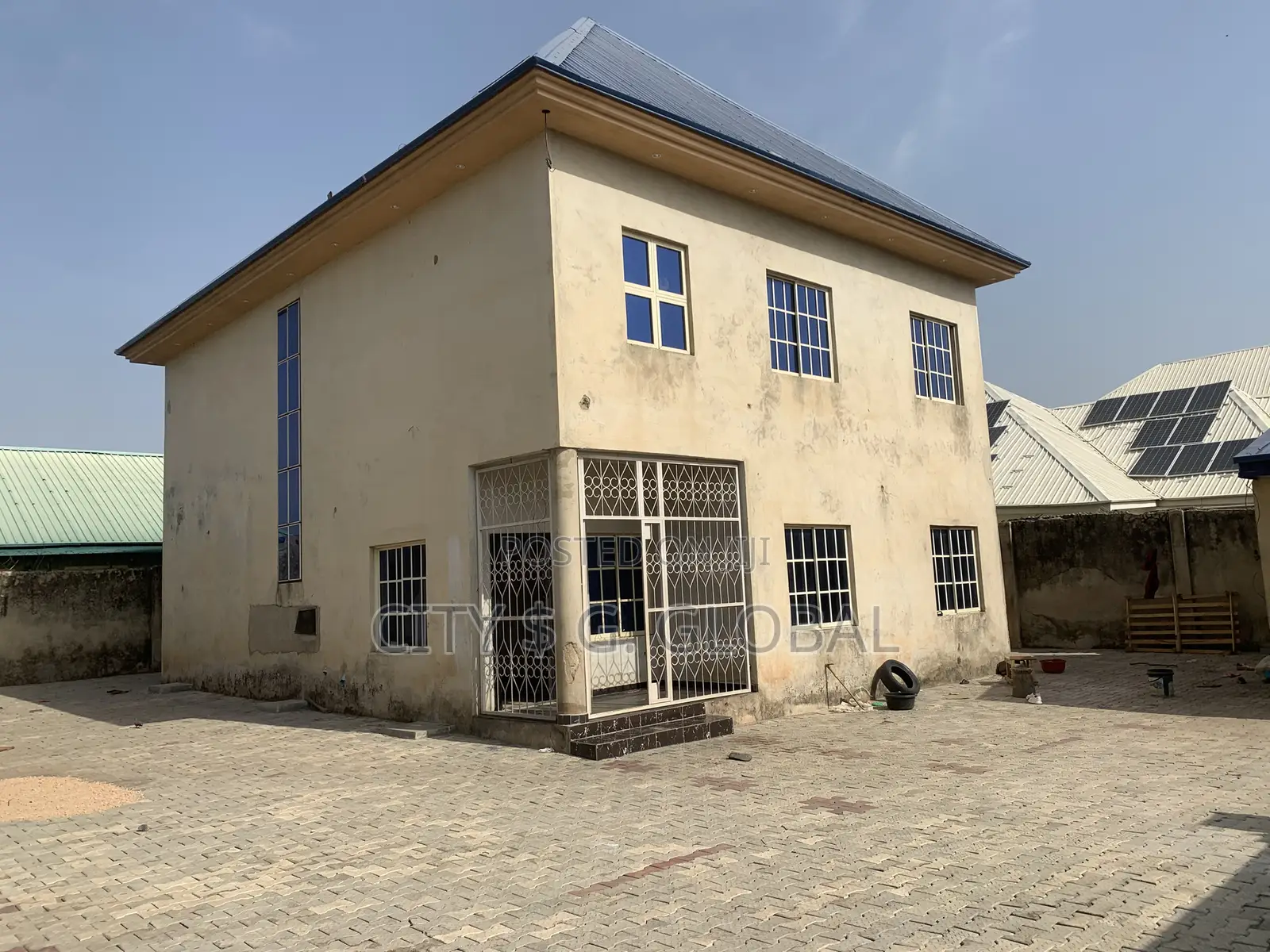 A Luxury 4 Bedroom Fully Detached Duplex