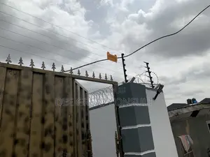 Photo - Electric Fencing Wire Powered With Solar