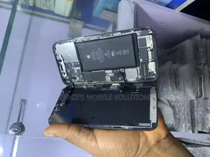 iPhone 12/12pro Follow Come Screen