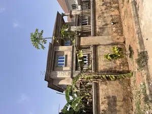 5bdrm Duplex in Kings Park Estate, Lugbe District for sale