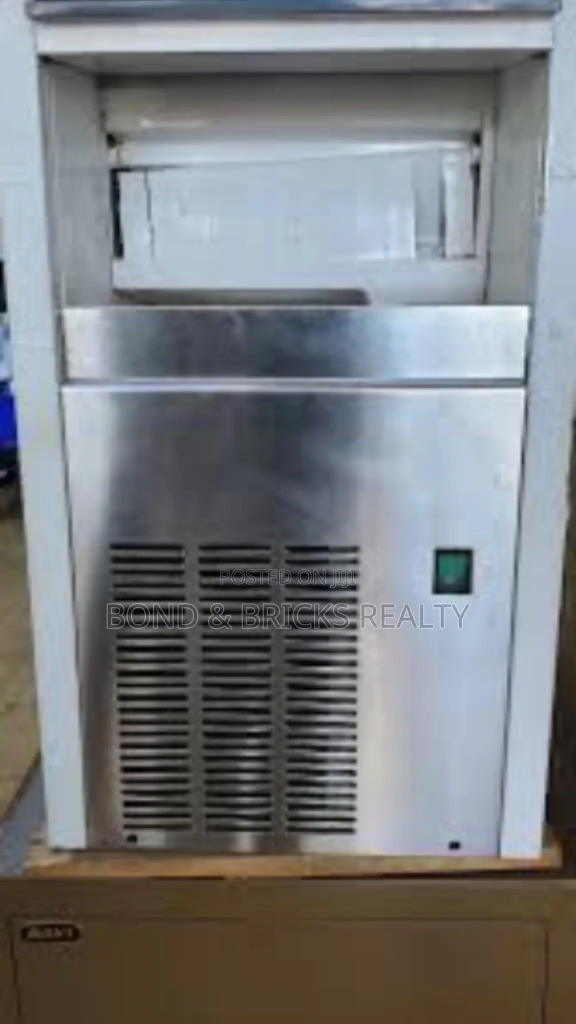 Industrial 60 Ice Cube Machine Maker