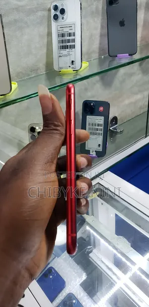 Apple iPhone 11 64 GB Red
