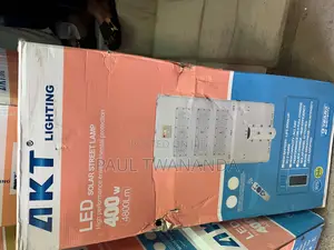 400 Watts Akt Solar Street Light