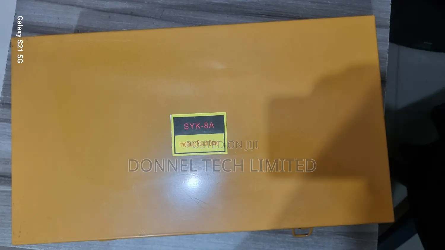 Syk-8a Hydraulic Hole Puncher