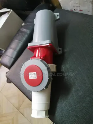 Industrial Wall Mounted Sockets 4pin