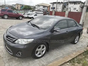 Toyota Corolla 2012 Gray