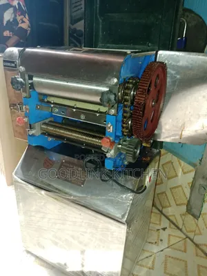 Pasta Maker Cutter