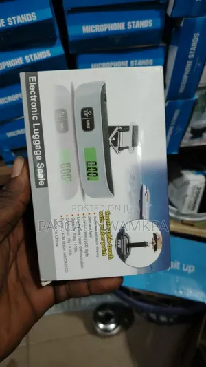 Photo - Electronic Luggage Scale