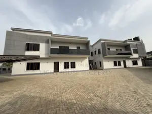 5bdrm House in 2 Units Of 5 Bedroom, Jahi for sale