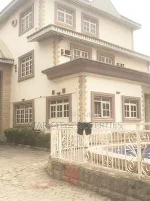 6bdrm Duplex in Ikeja Gra Lagos for sale