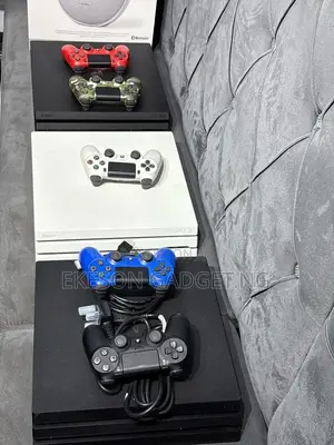 Foreign Used Ps4 Pro With 2 Pads And 12 Games Fifa25