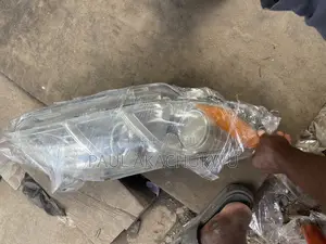 Toyota Camry 07 Head Light (Body Spare Parts)