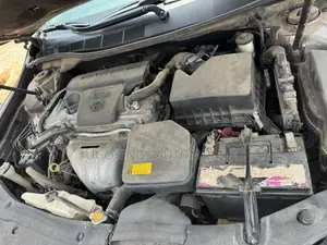 Toyota Camry SE 4dr Sedan (2.5L 4cyl 6A) 2015 Gray