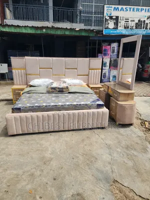 Structured Luxury Padded Bed Stand.