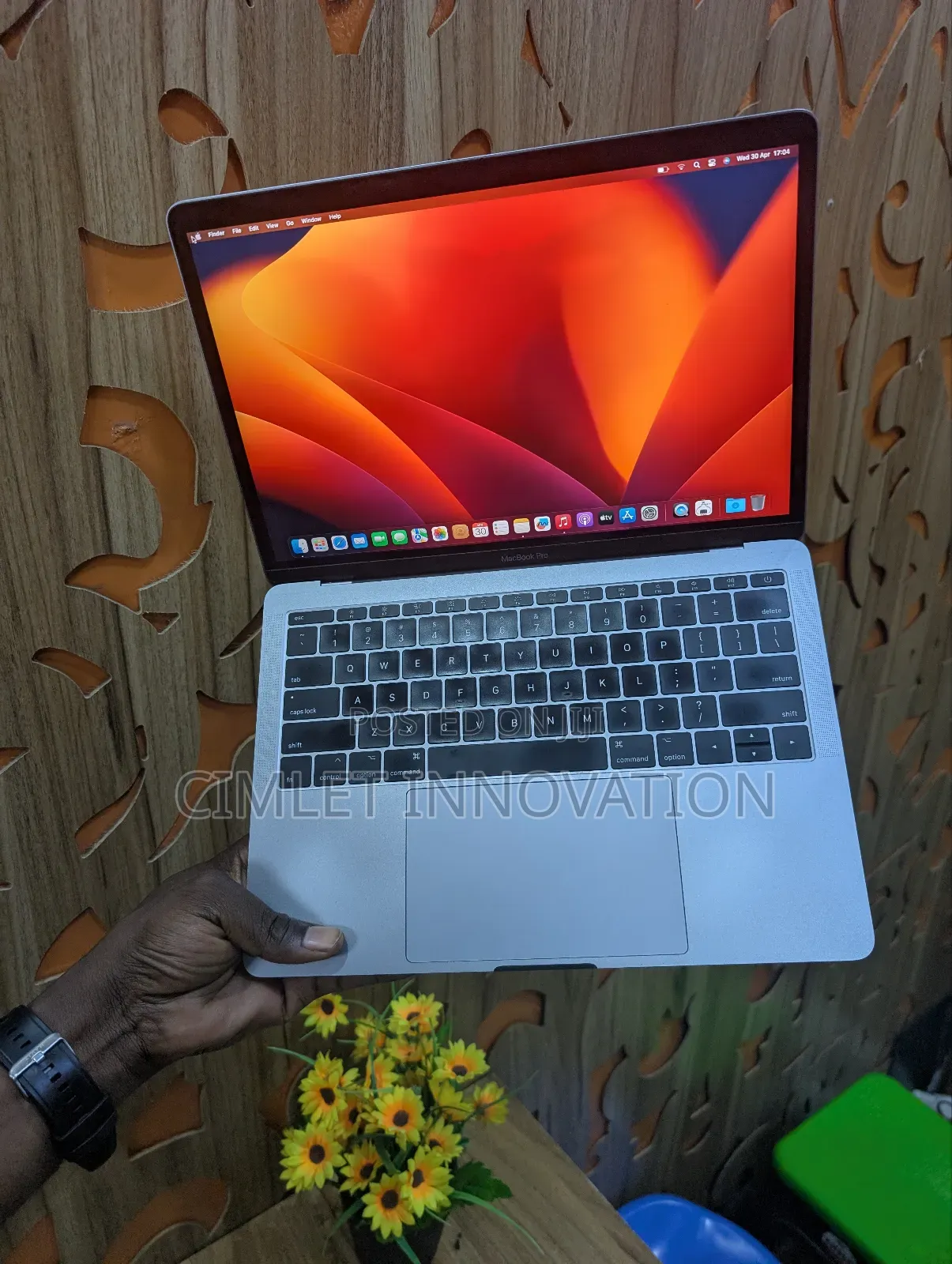 Laptop Apple MacBook Pro 2017 8GB Intel Core i5 SSD 512GB