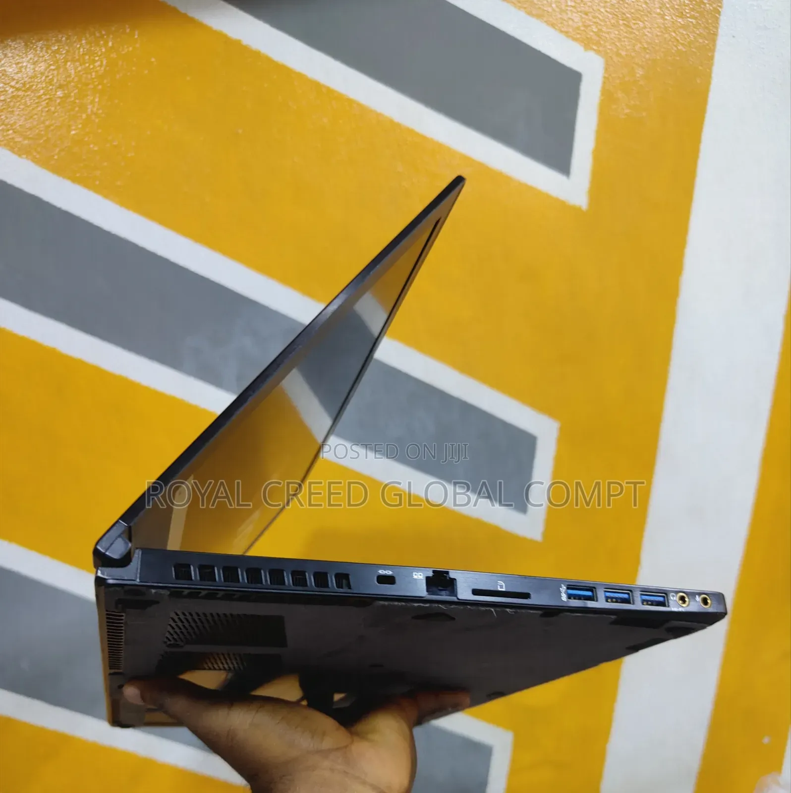 Laptop MSI GS63 Stealth 8RE 32GB Intel Core I7 HDD+SSD 1T