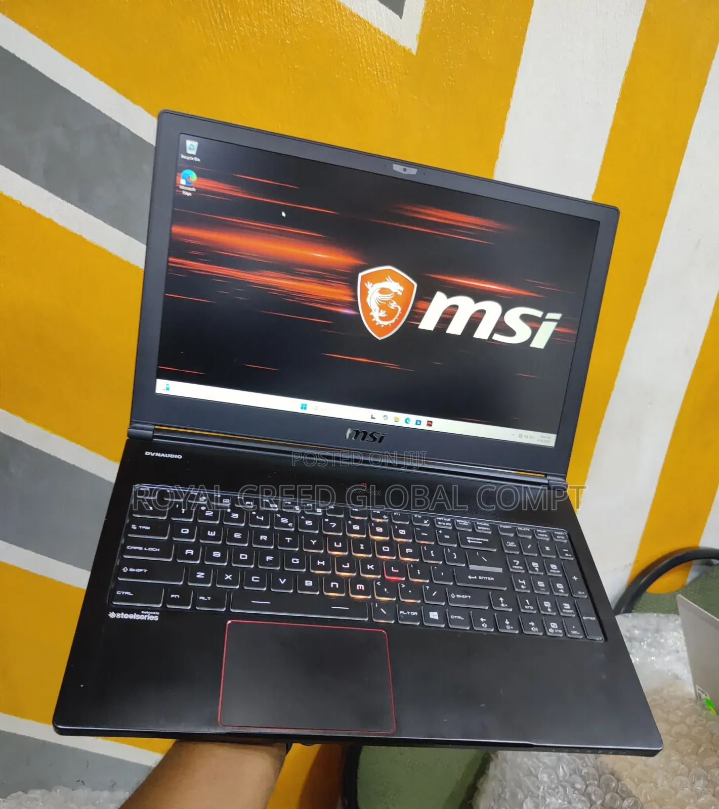 Laptop MSI GS63 Stealth 8RE 32GB Intel Core I7 HDD+SSD 1T