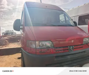 Peugeot Boxer 2004 Red