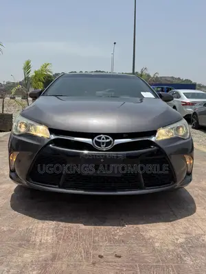 Toyota Camry SE 4dr Sedan (2.5L 4cyl 6A) 2015 Gray
