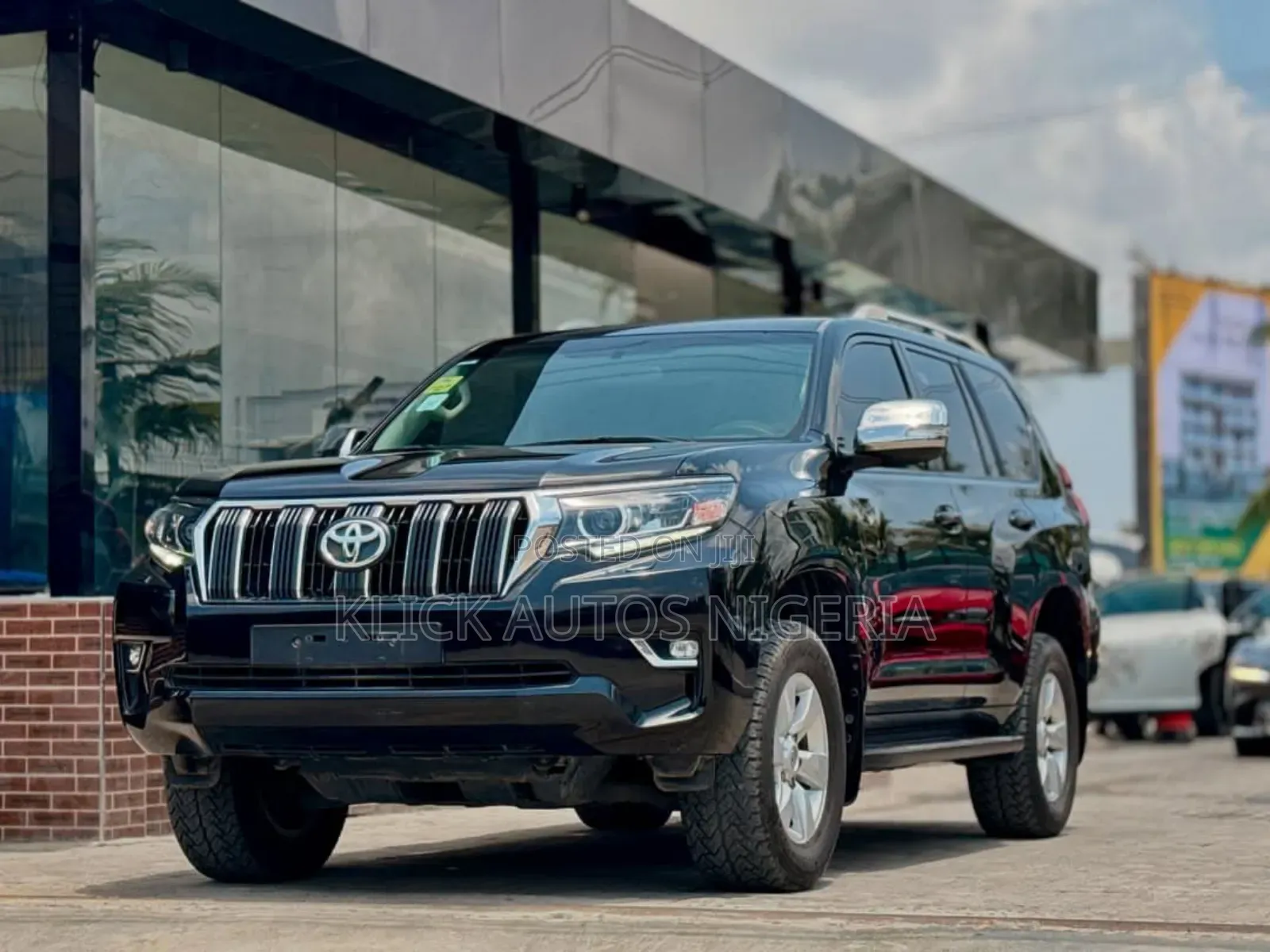 Clean Toyota Prado for Rent