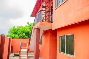 Lovely 5 Bedroom Apartment for Shortlet