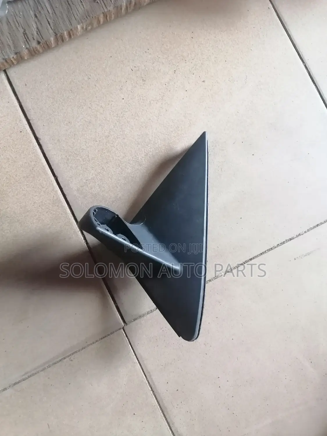 Mirror Sitting or Base Highlander 2010 and 2012 Available
