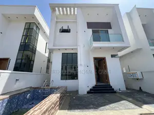 4bdrm Duplex in Chevron for sale