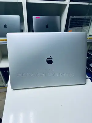 Laptop Apple MacBook Pro 2019 16GB Intel Core I7 SSD 512GB