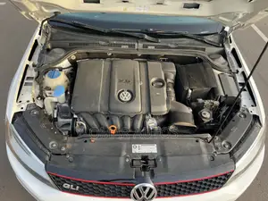 Volkswagen Jetta 2.5 SportWagen SE 2012 White