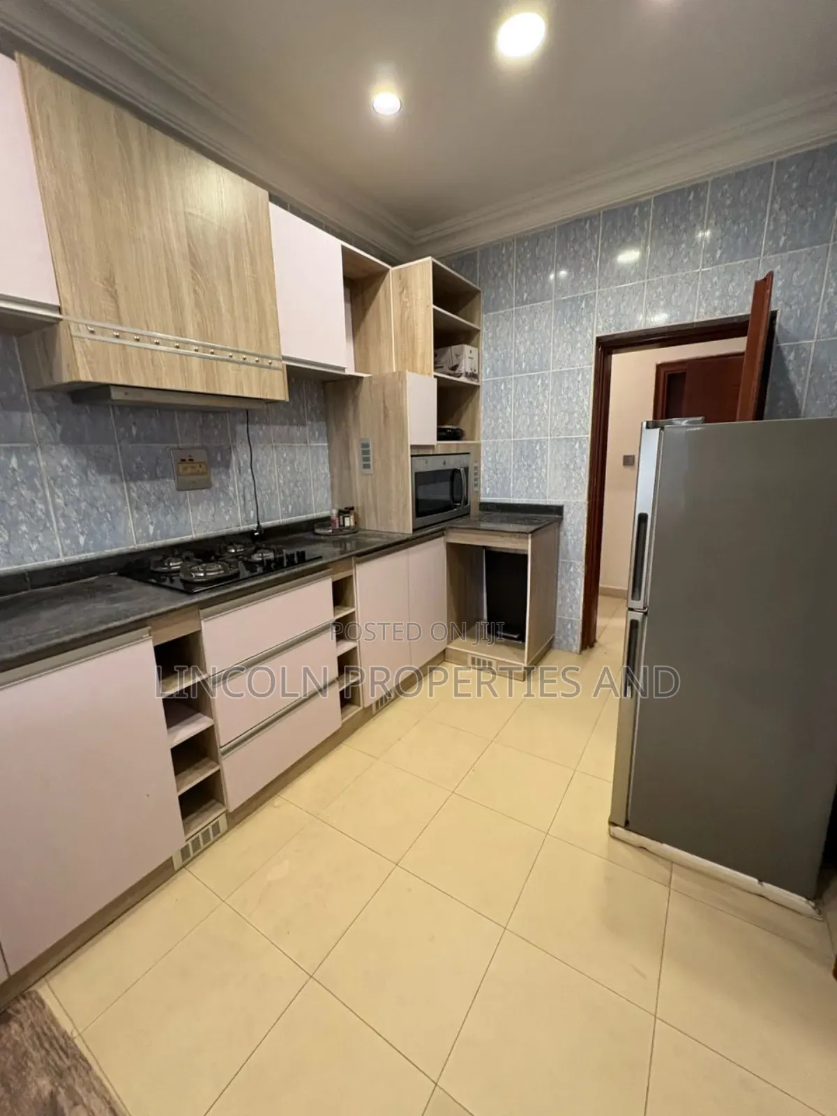 Furnished 6bdrm Duplex in Osongama Estate Uyo for sale