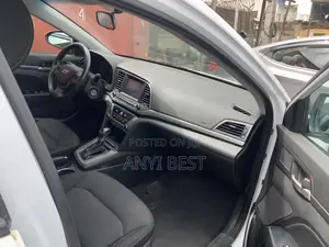 Hyundai Elantra Limited 2018 White