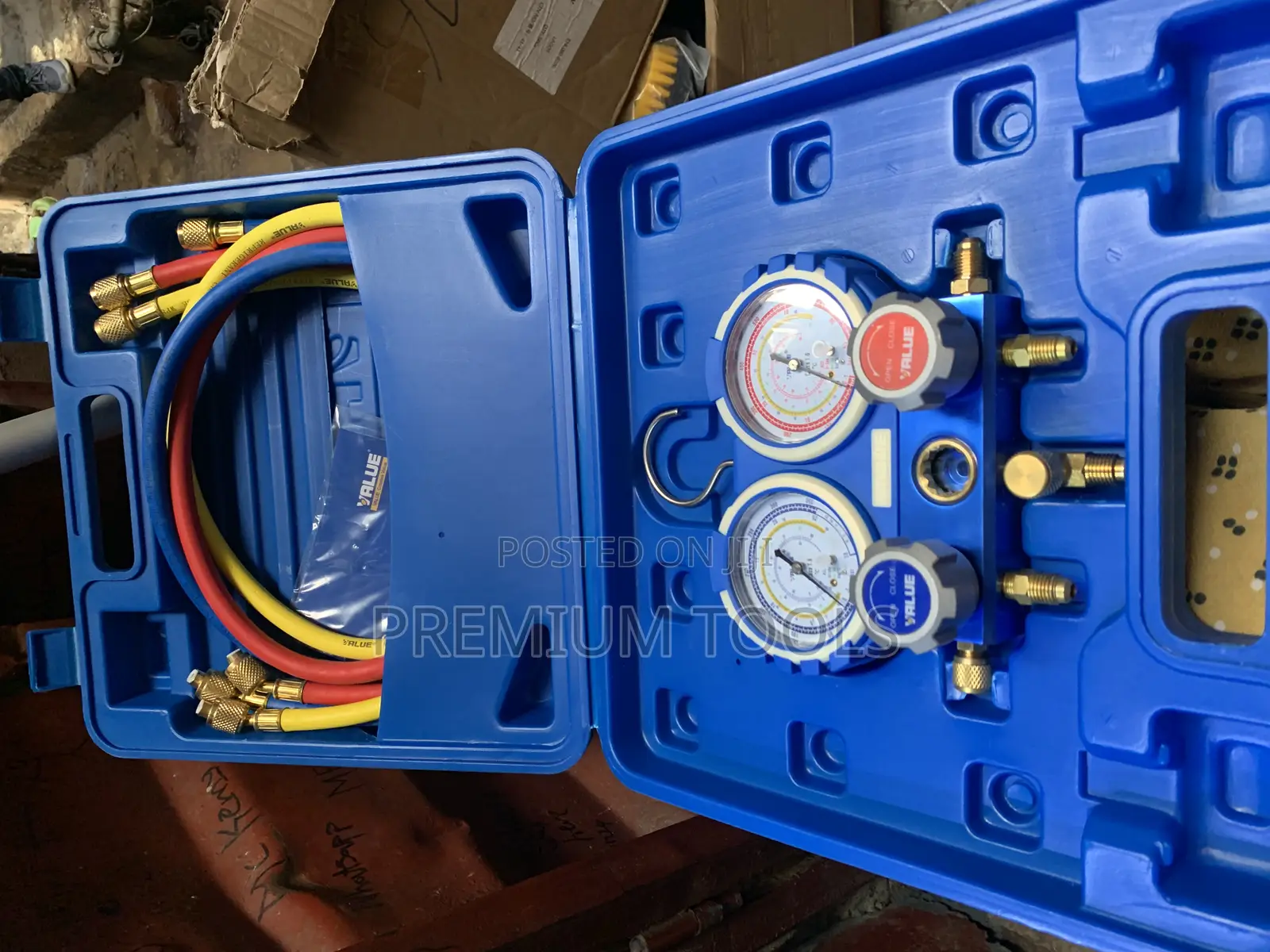 Manifold Gauge