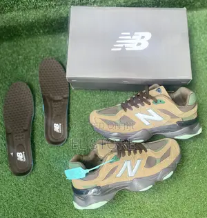 New Balance Sneakers