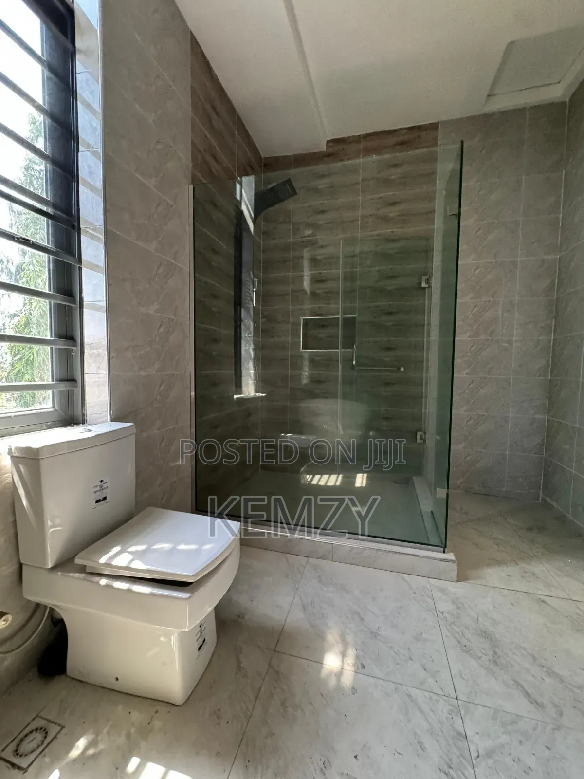 Furnished 4bdrm Duplex in Osapa london for sale
