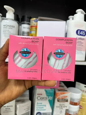 Photo - Clear Essence Complexion Soap
