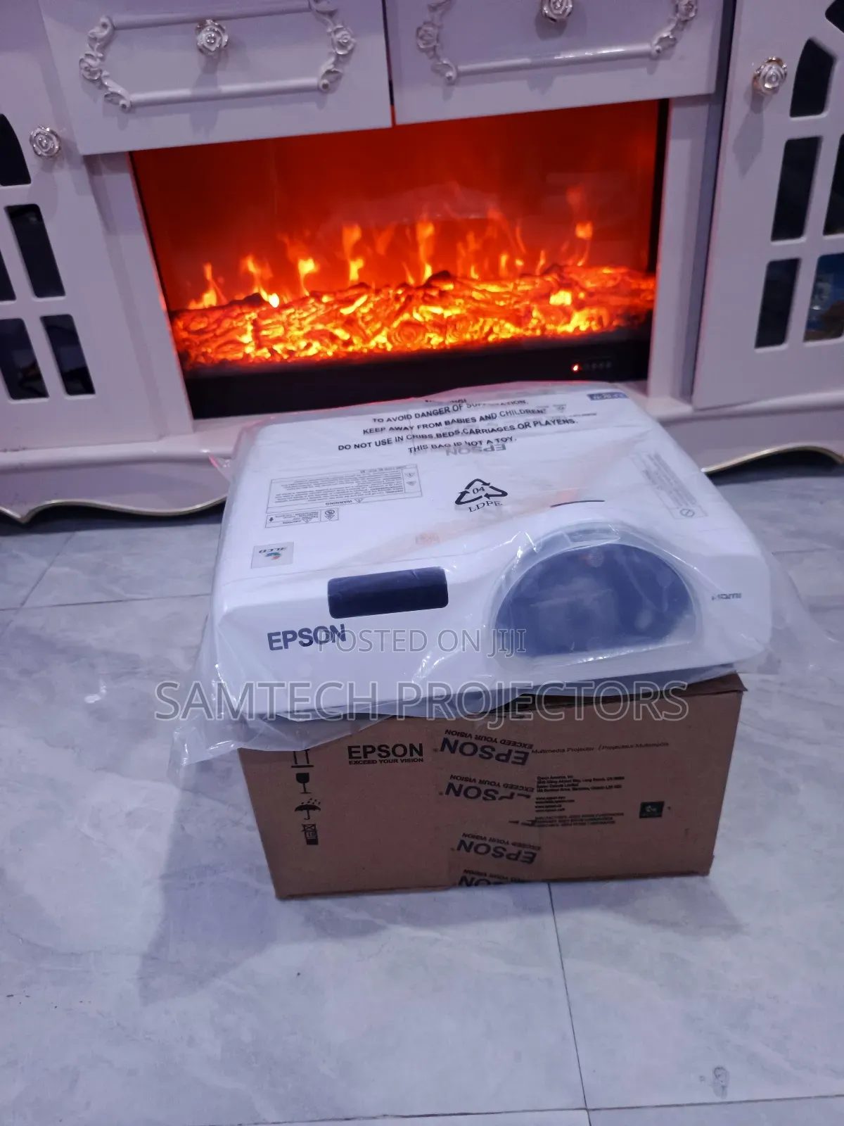 Short Throw Projector For Your Short Distance Projection