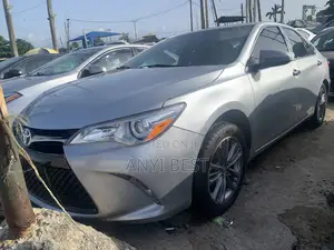 Toyota Camry 2016 Silver